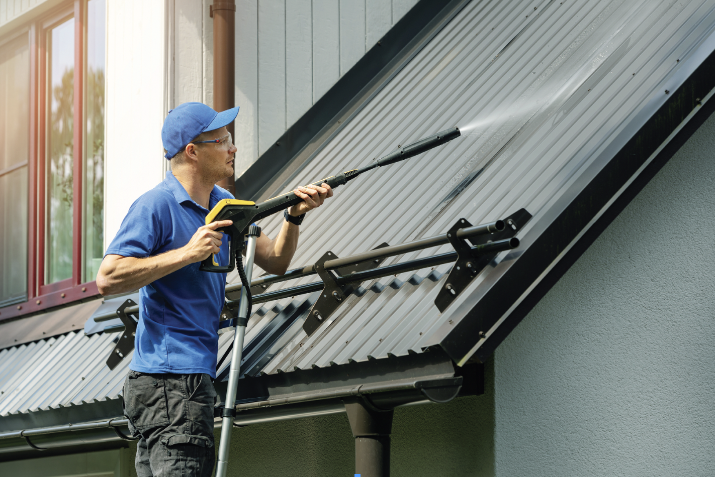 Metal Roof Cleaning Do’s and Don’ts